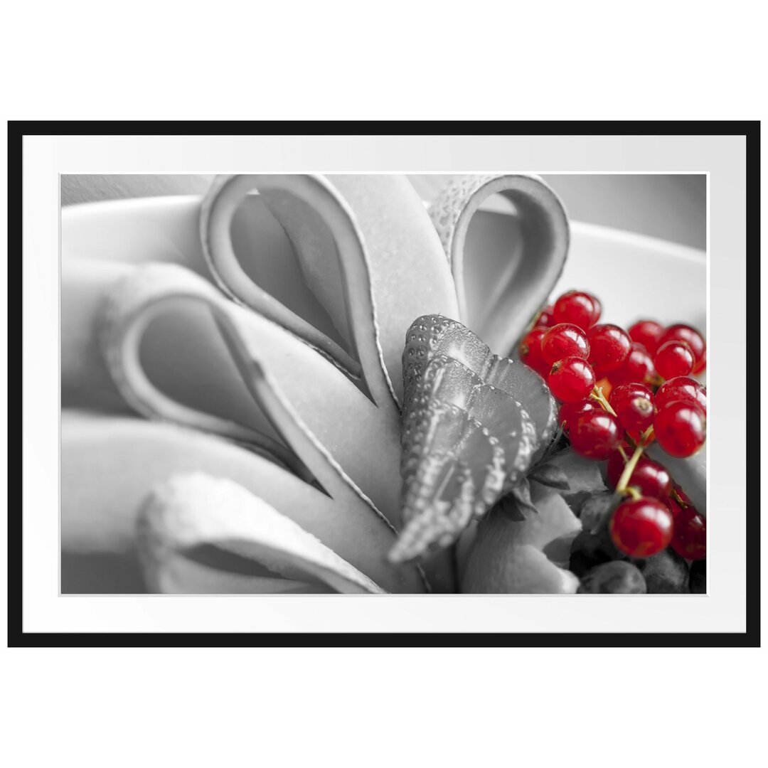 Gerahmtes Poster Bunte frische Obstschale