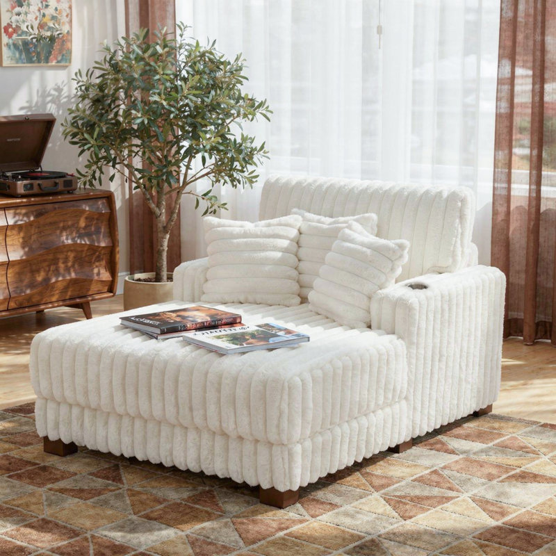 Canapé-lit rembourré en fausse fourrure beige avec porte-gobelet et coussins décoratifs, Faux Fur, Beige