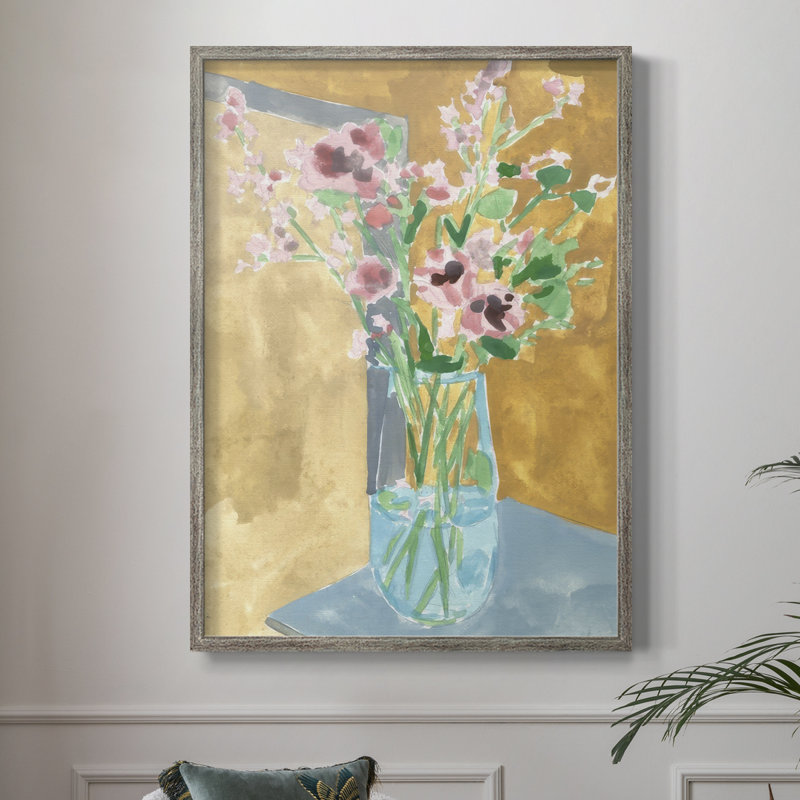 Fleurs en bouteille II, reproduction encadrée - bois massif, 30" H x 24" W