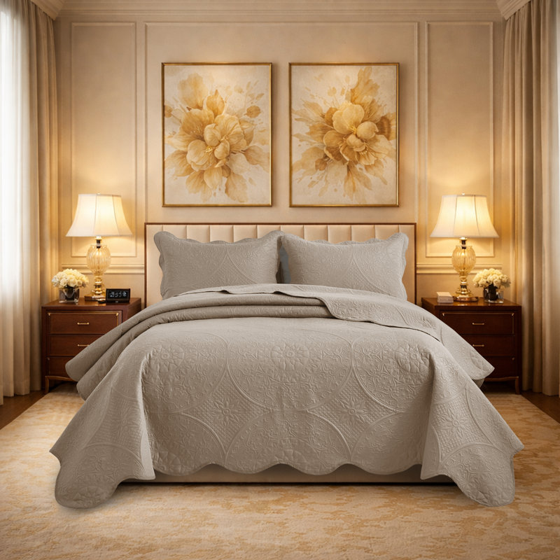 Ensemble de courtepointe à motif floral en microfibre pré-lavée, Beige, Grand couvre-lit + 2 taies d'oreiller standard
