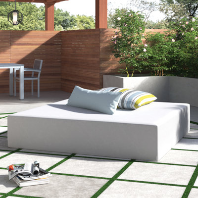 ClubNow 6'' Wide Reversible Patio Daybed