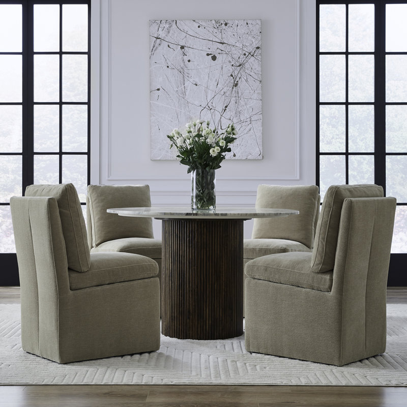Ensemble de 4 chaises de salle à manger rembourrées avec roulettes Faouzi, Crème