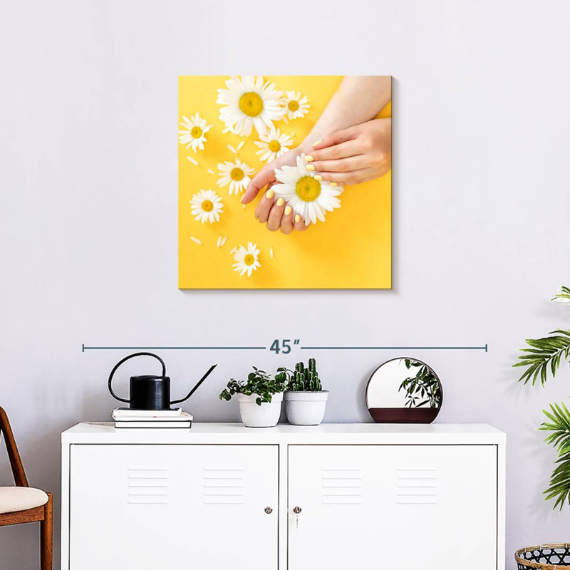 Shuttleworth Bright Spring Nails, 24" H x 24" W