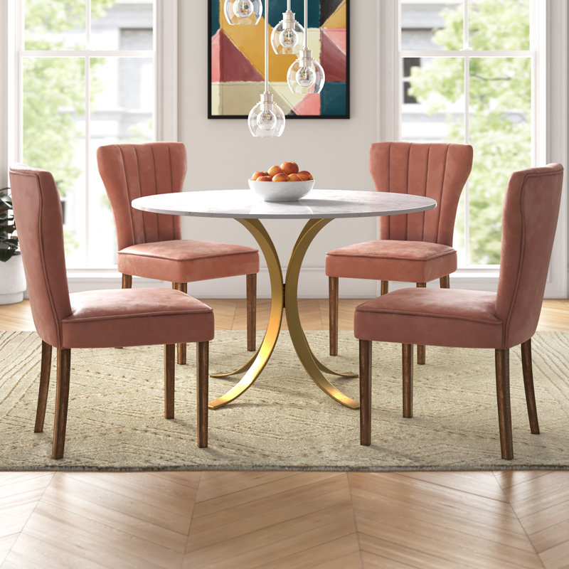 Ensemble repas pour 4 personnes Aryhanna