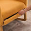 Chaise berçante d'appoint jaune avec repose-pieds et pieds en bois d'hévéa à haut dossier-1745935848