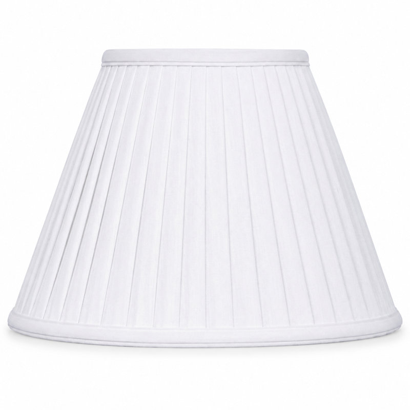 Abat-jour en satin blanc cassé 18 po Empire, 13.5" H x 18" W x 18" D