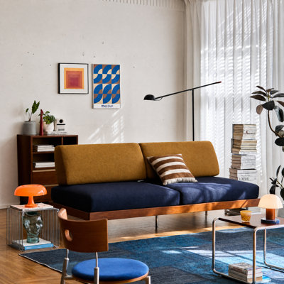 Canapé moderne de style familial avec revêtement en tissu doux Siège confortable et élégant pour le salon Design contemporain Durable et facile à nettoyer Parfait pour un usage domestique