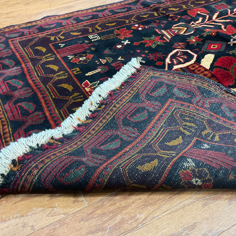Tapis en laine noué à la main Bungalow Rose