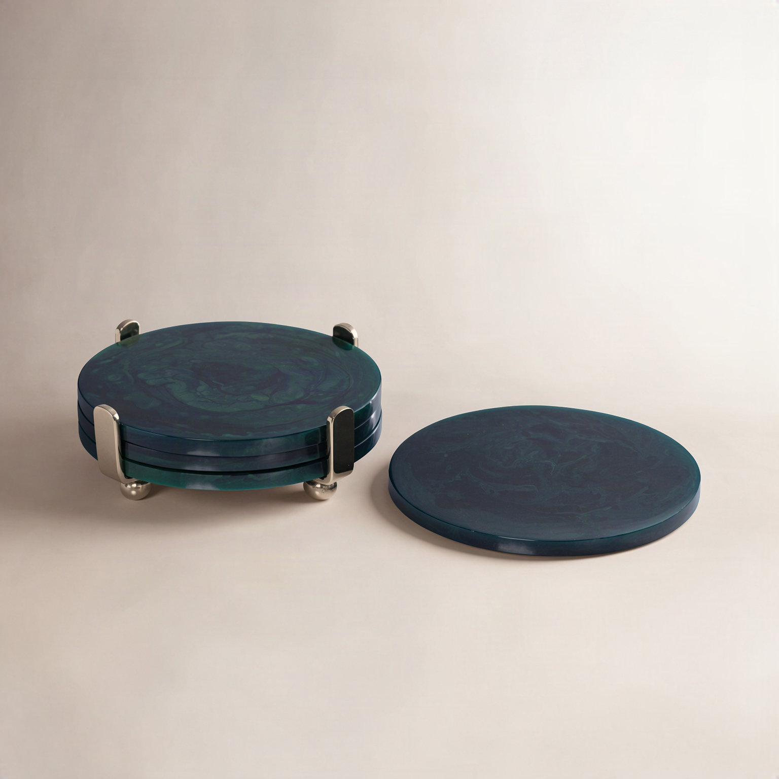 Gomez 4-Piece Set Coasters on Stand, Green w/ Gold Stand