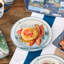Ensemble de 4 assiettes à dessert Wake at the Lake, 4 pièces, décorations inspirées du bord du lac avec des scènes d'eau et des cabines, grès durable, va au lave-vaisselle, vaisselle charmante pour les desserts, les collations et les hors-d'œuvre