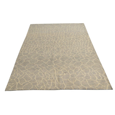 Iniguez Light Green Rug