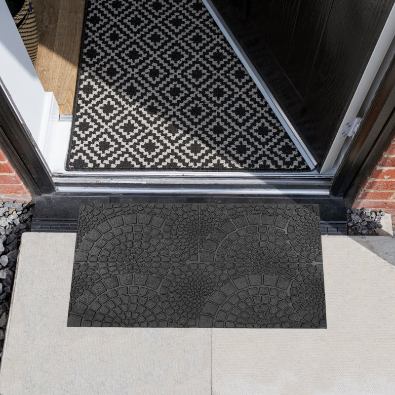Non-Slip Geometric Outdoor Doormat