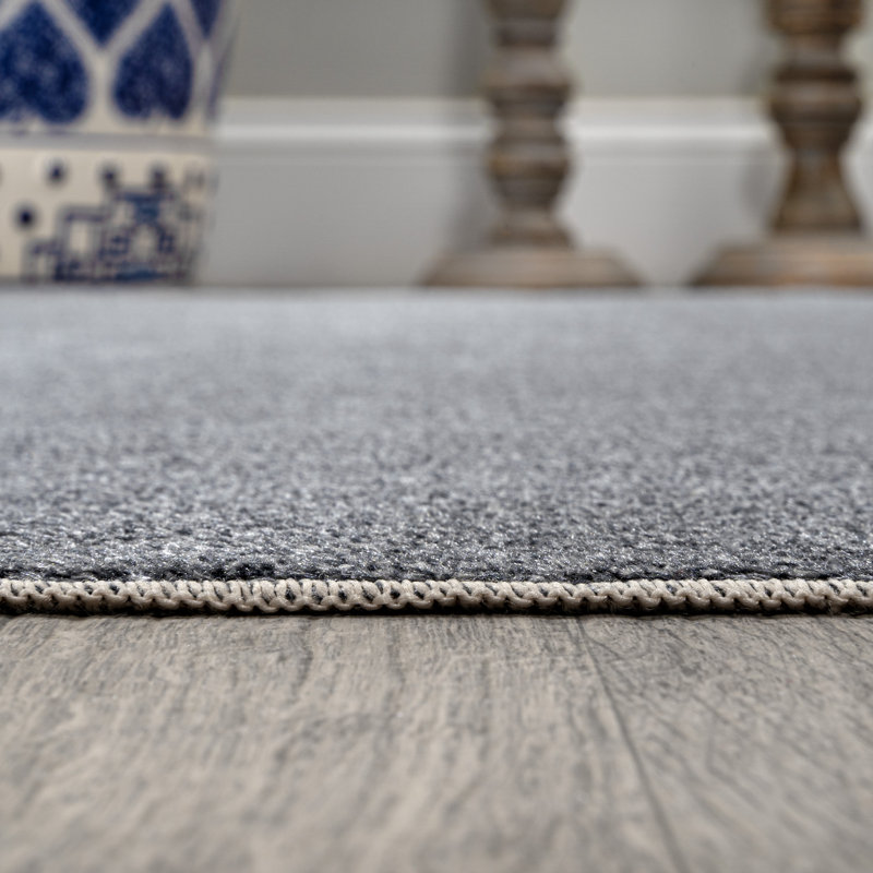 Twyla Classic Solid Low-Pile Machine-Washable Gray Rug, Runner 2' x 7'10"