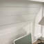 Huche en bois avec tablettes ouvertes, blanc