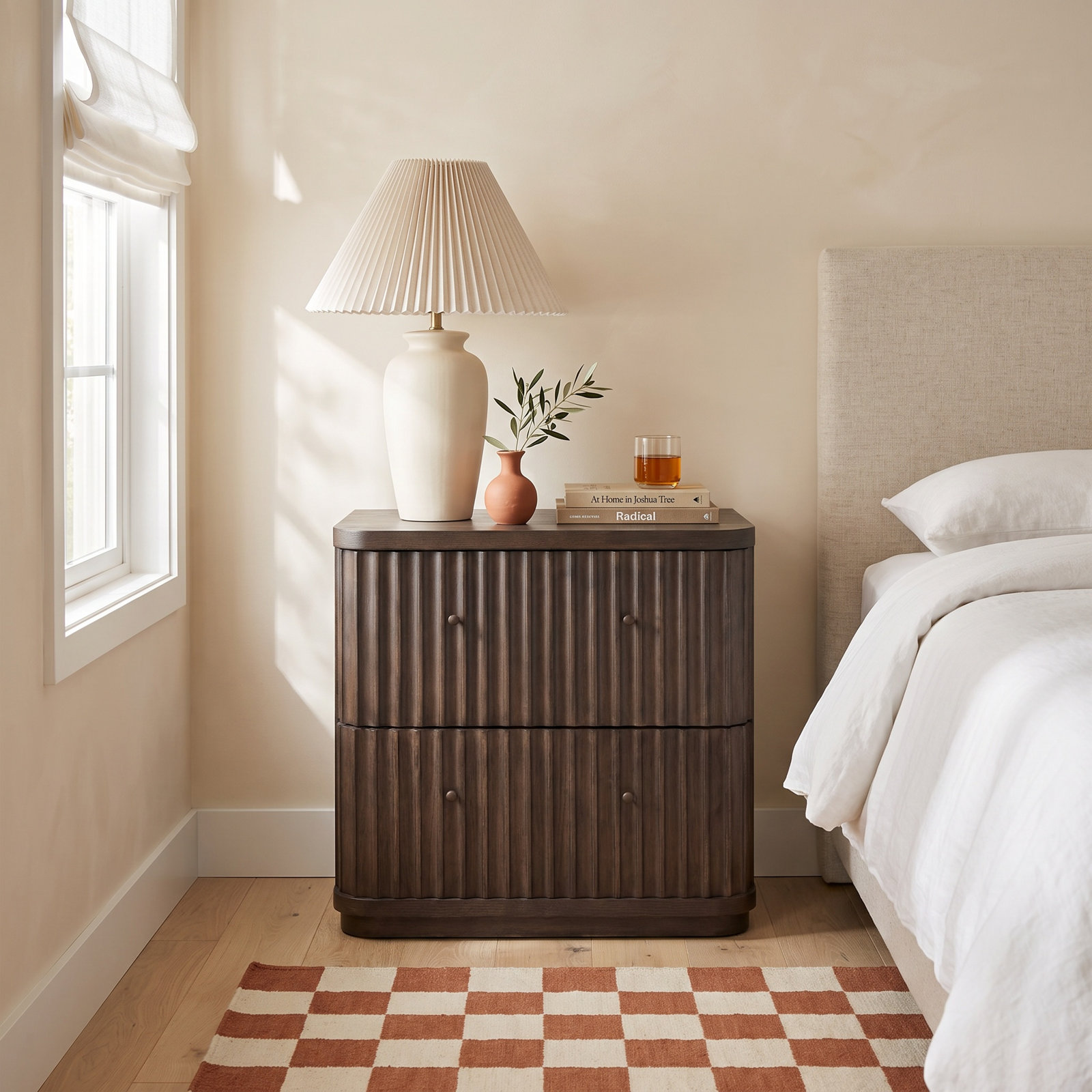 Nicoletta Nightstand