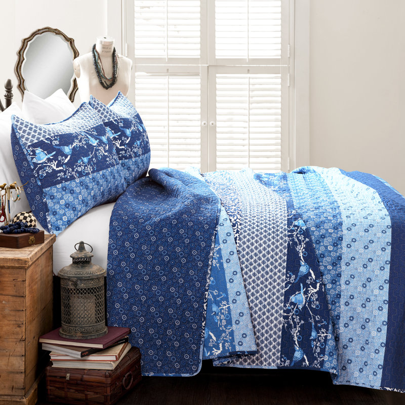 Royal Empire Navy King Cotton Quilt Set with Reversible Design
