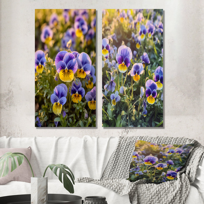 «Purple Yellow Natures Pansies», 2 pièces sur toile, Toile tendue, H 24 po x l 20 po