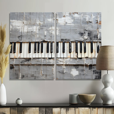 Minimalisme, touches de piano grises et blanches - décoration murale traditionnelle brune