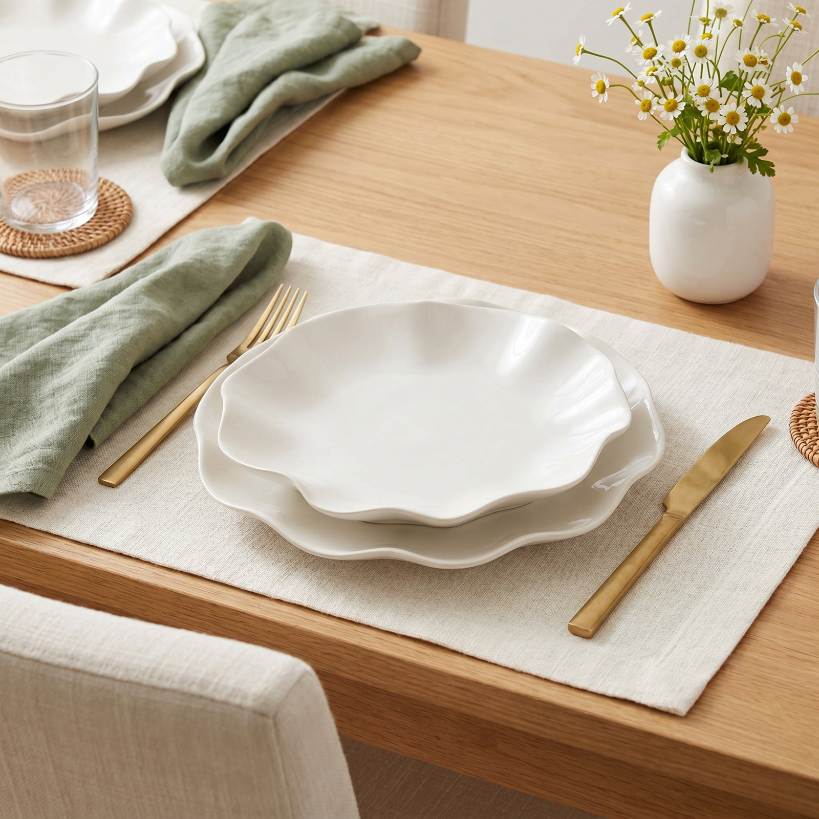 Sophie Conran Floret 9" Salad Plate, White