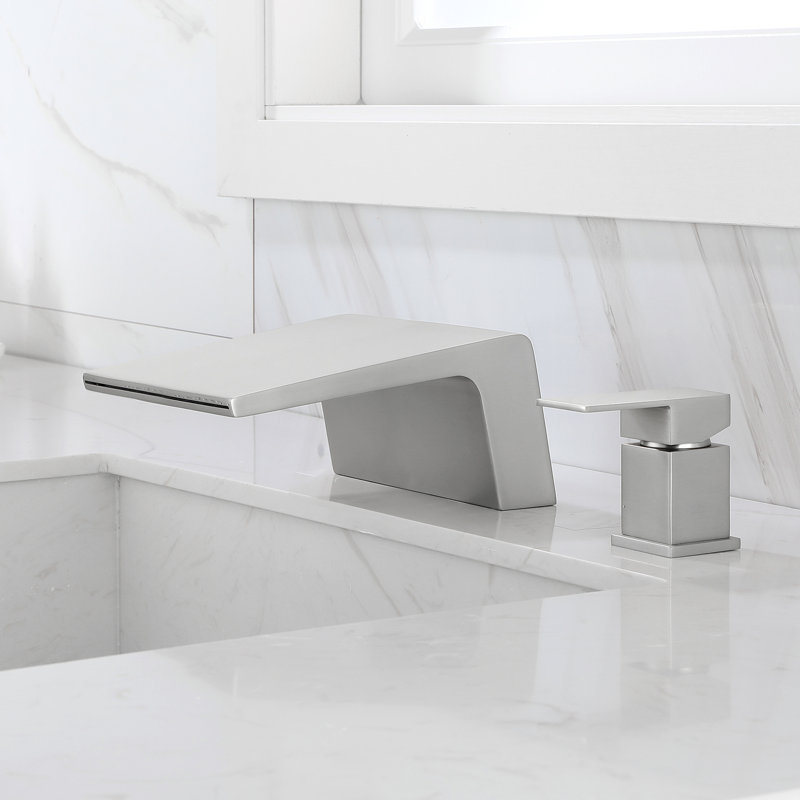 Widespread Single-handle Bathroom Faucet, 76 cm H x 51 cm W