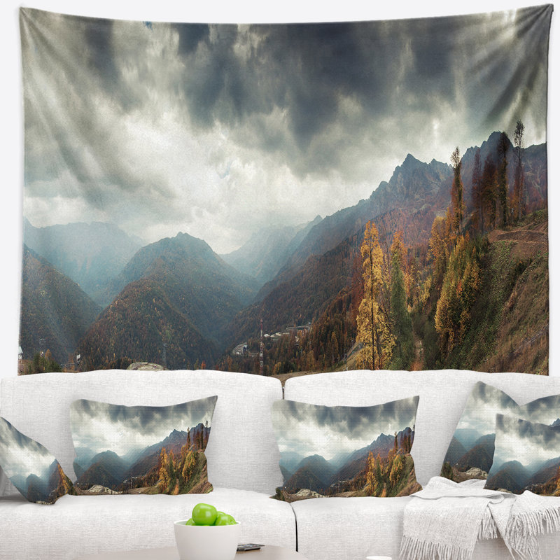 Paysage, montagnes du Caucase, tapisserie panoramique blanche, H 32 po x l 39 po