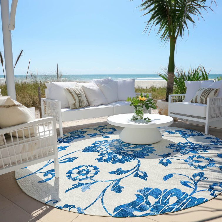 Malek Washable Floral Indoor / Outdoor Rug