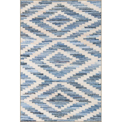 Tapis décoratif géométrique triangulaire bleu glacier Ice