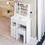 Petit meuble-lavabo de 29,2 po avec tabouret de bureau et tabouret rembourré à gauche 29,5 po, grande commande tactile, interrupteur tricolore, miroir à luminosité réglable, rangement à grande capacité, convient aux petits espaces-99572878
