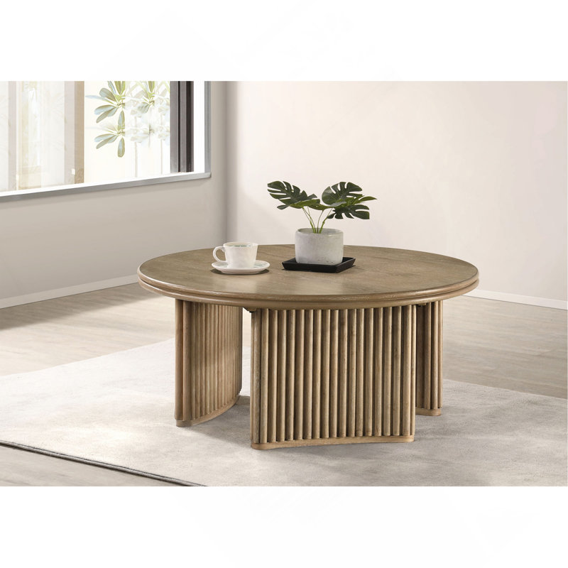 Table basse ronde délavée brun clair