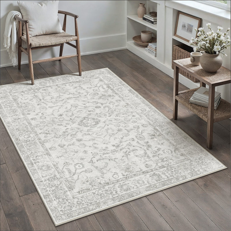 Tapis d'inspiration persane classique gris clair Lume, Gris clair, Rectangulaire 3 pi x 5 pi