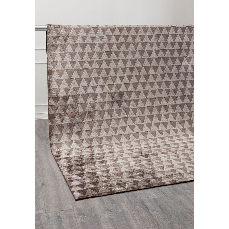 Amarchand Rectangle Geometric Cotton and Viscose Indoor / Outdoor Area Rug, Rectangle 6'6" x 9'10"