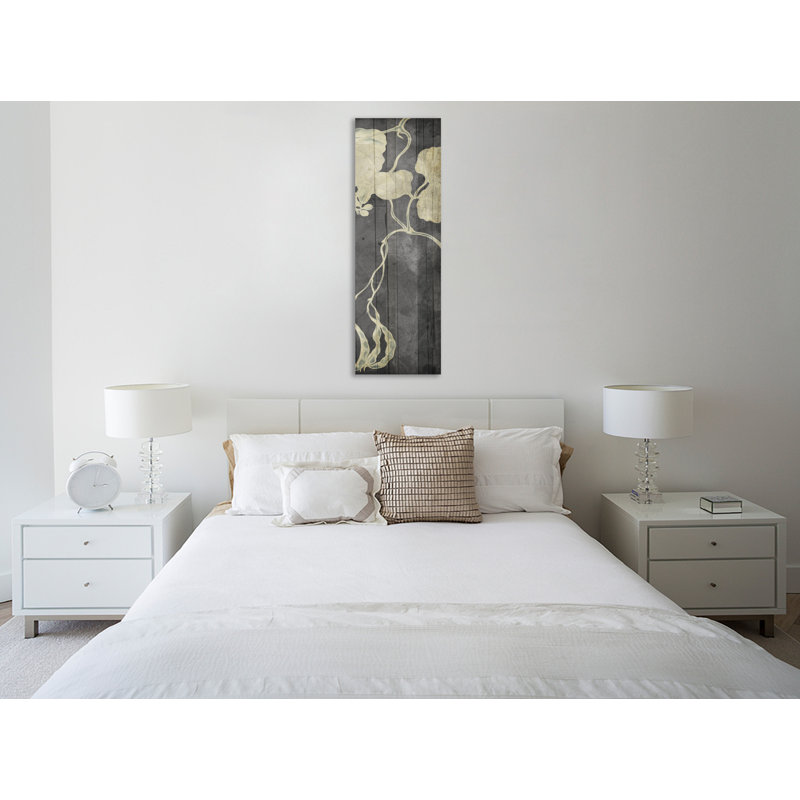 «Aged Hanging Leaves 3» par Milli Villa, reproduction sur toile tendue, H 60 po x l 20 po x P 1,5 po