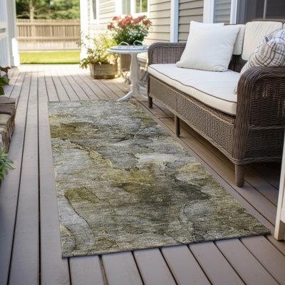 Tapis intérieur / extérieur Killingly avec envers antidérapant