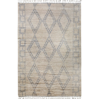 Tapis unique en laine noué à la main style nouvel âge beige marocain de 5 pi 1 po x 8 pi 6 po Pottersville
