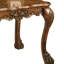 Table de bout carrée en chêne cerisier, aspect traditionnel, pieds à griffes, bordure festonnée en bois, motif floral, festonné,
