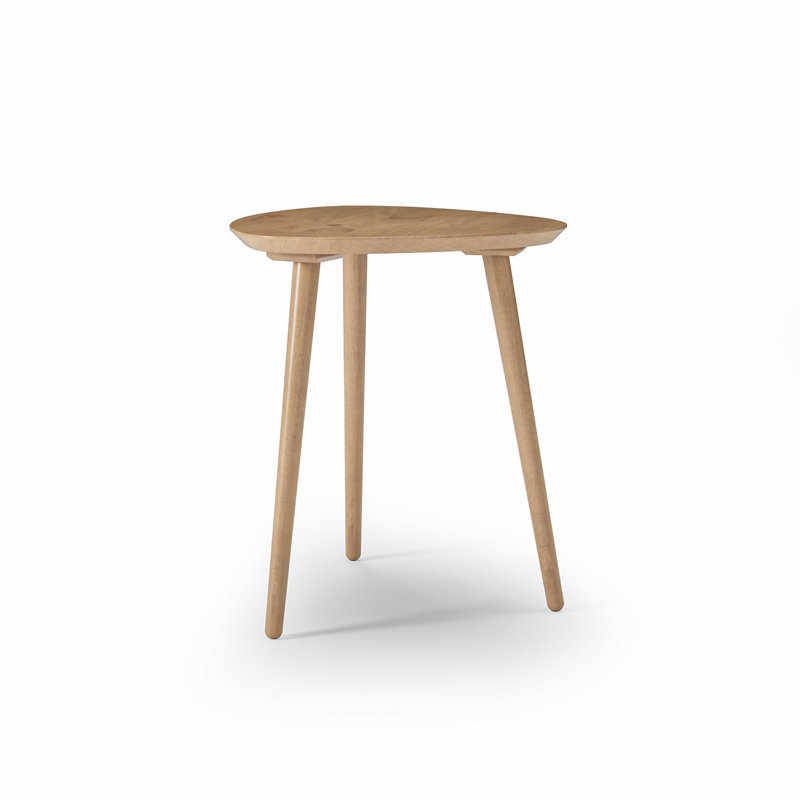 Kaylonni End Table, Light Oak
