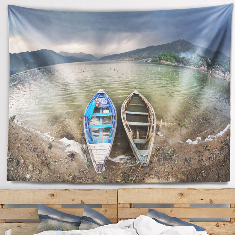 Tapisserie deux bateaux près du lac Pokhara, H 50 po x l 60 po