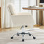 Cuir artificiel, similicuir, base noire, réglable en hauteur, convient au bureau, à la chambre à coucher, à la coiffeuse et à d'autres environnements. Une chaise de bureau blanche-133094505-133094504