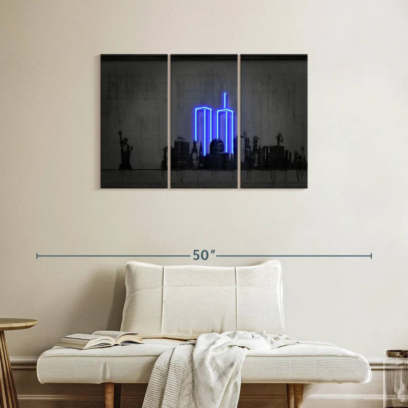 Rorry Glowing New York, 24" H x 38" W