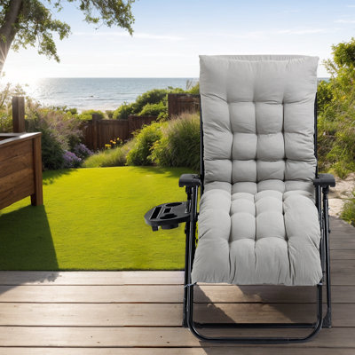 Chaise longue pliante d'extérieur avec coussin et plateau latéral - idéale pour le camping, le patio et la détente sur la pelouse