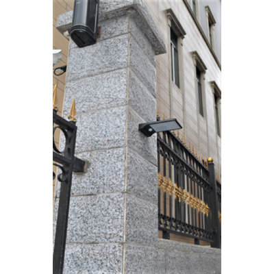 Low Voltage Solar Powered Integrated LED Deck Light Pack