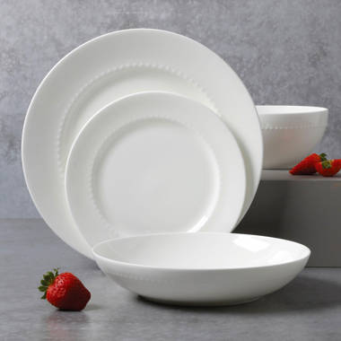 Everyday White® Beaded 16 Piece Dinnerware Set, Service for 4