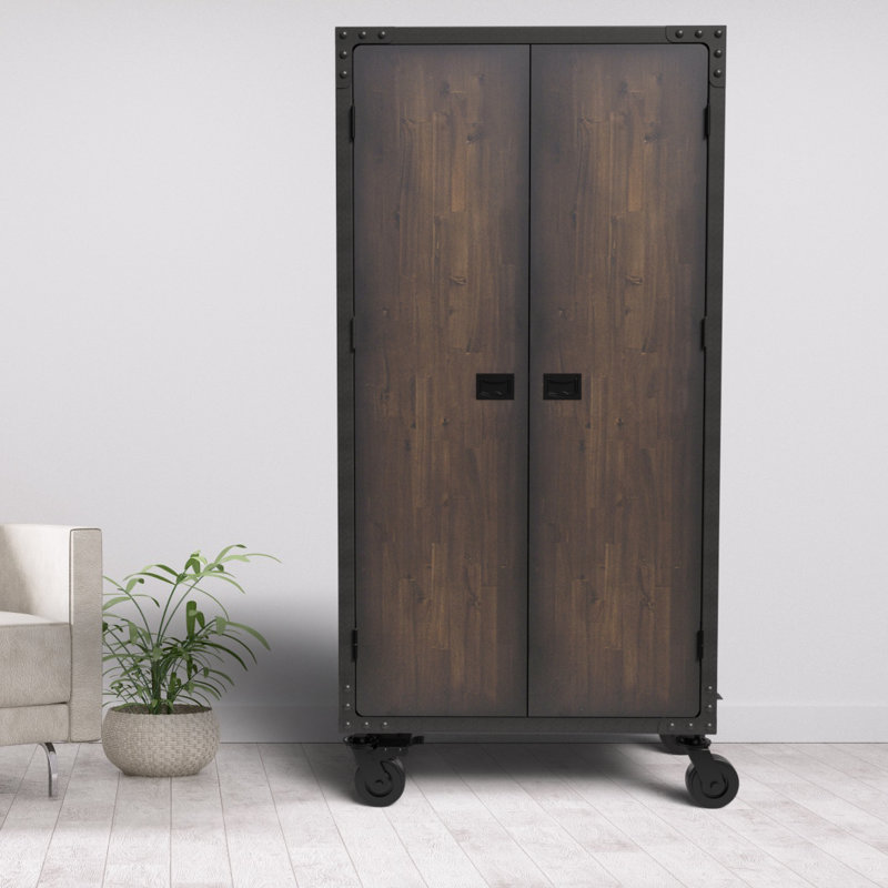 Armoire sur pieds industrielle 36 po X P 72 po H