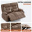 Causeuse inclinable en tissu brun avec deux repose-pieds manuels et porte-gobelets