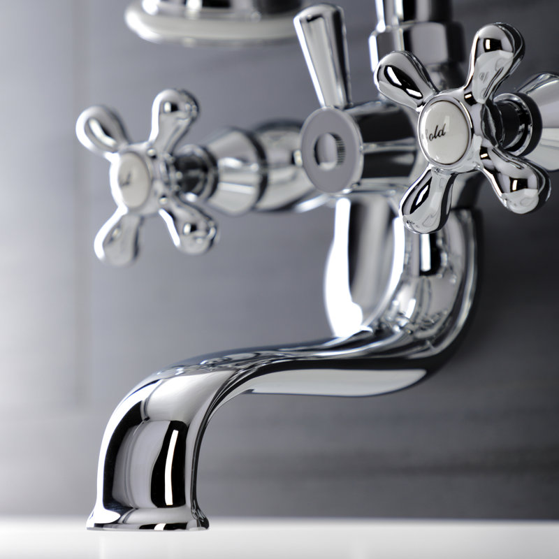 Robinet de baignoire sur pattes à deux poignées avec douche à main Kingston Brass Kingston, Chrome poli