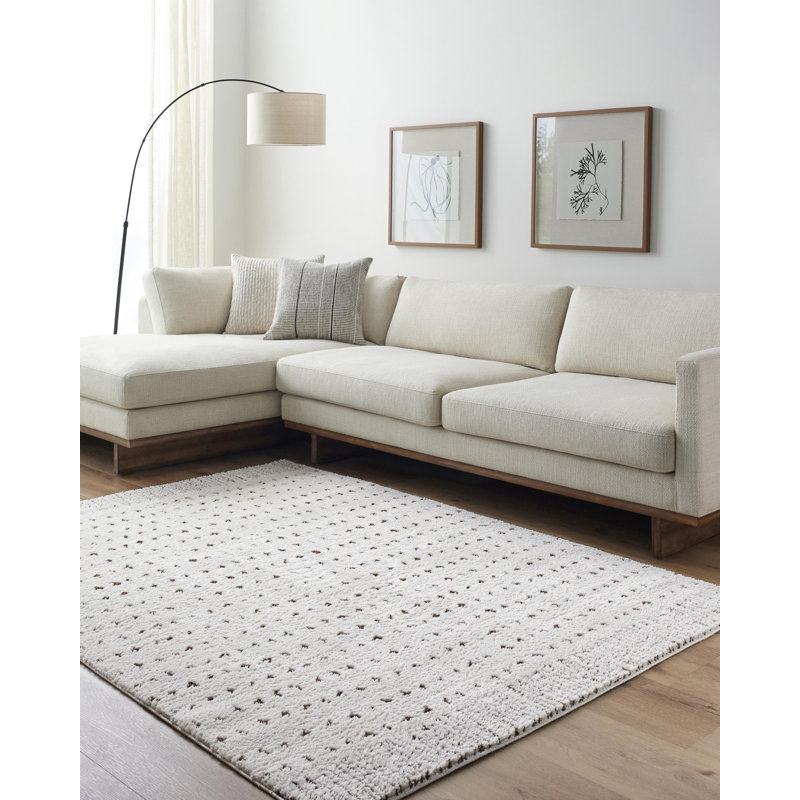 Tapis tissé à la machine Freud, Rectangle 6 pi 7 po x 9 pi