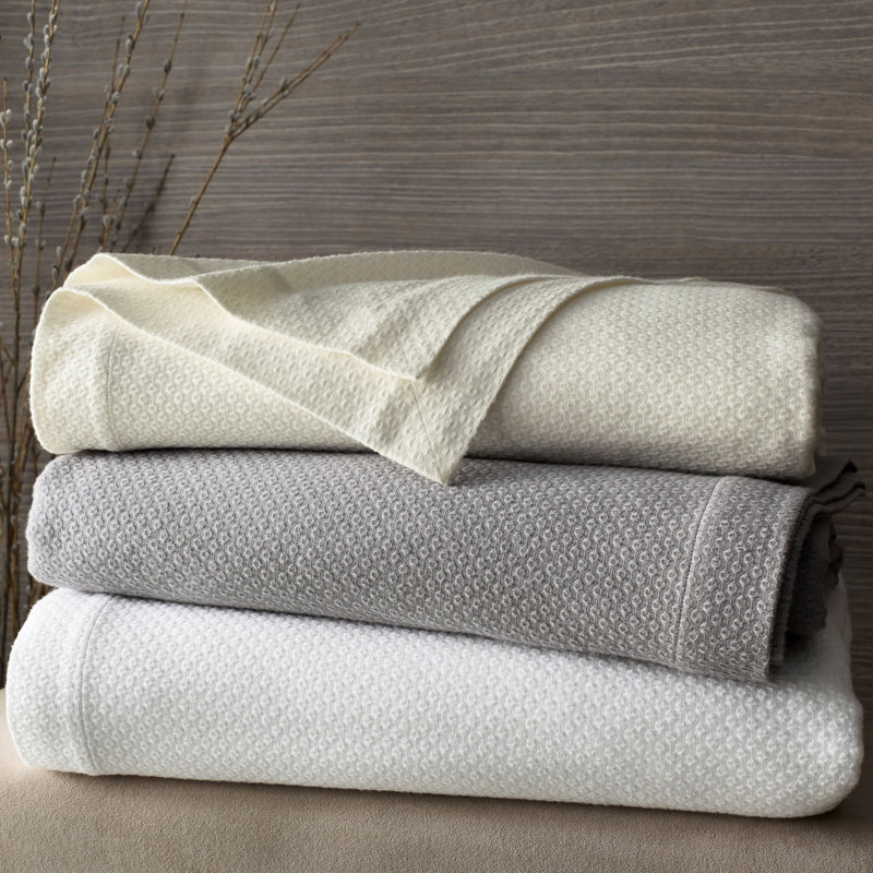 Lisboa Egyptian Certified Cotton Modern & Contemporary Coverlet / Bedspread, Twin Coverlet, White