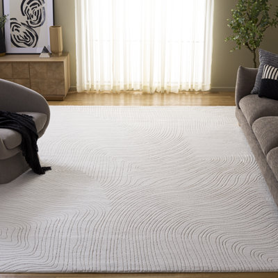 Versaillies 665 Area Rug In Ivory