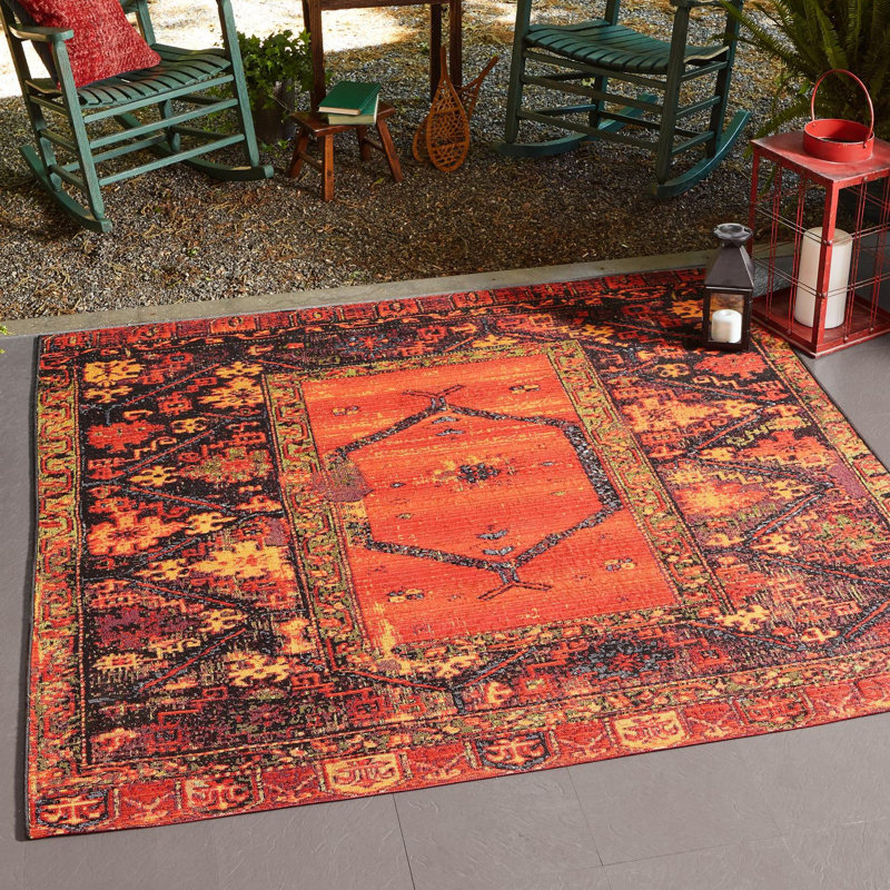 Gurrola Washable Oriental Indoor / Outdoor Rug, Square 6'