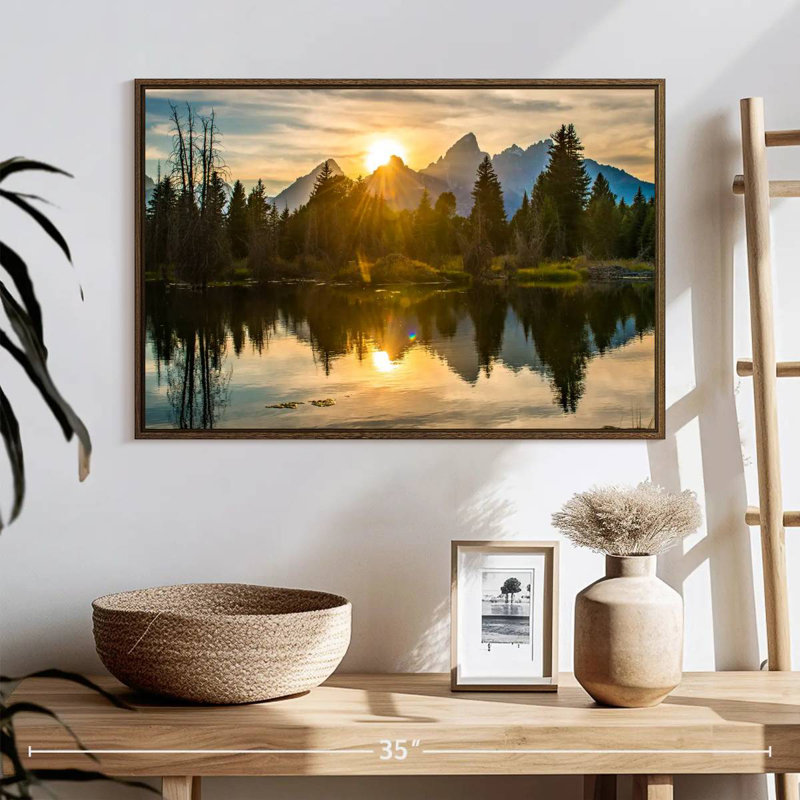 Coucher de soleil spectaculaire sur Grand Teton, 25 po x 17 po, Cadre flottant en noyer
